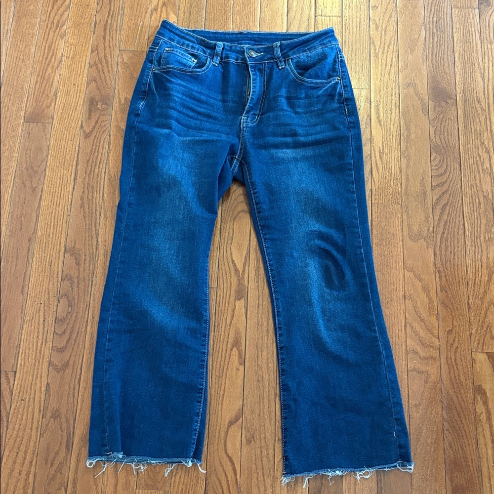 Women's High Waisted Crop Flare Jeans Size 8 - Picture 4 of 6